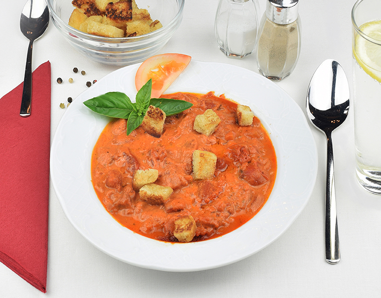 Tomatencremesuppe mit Croutons